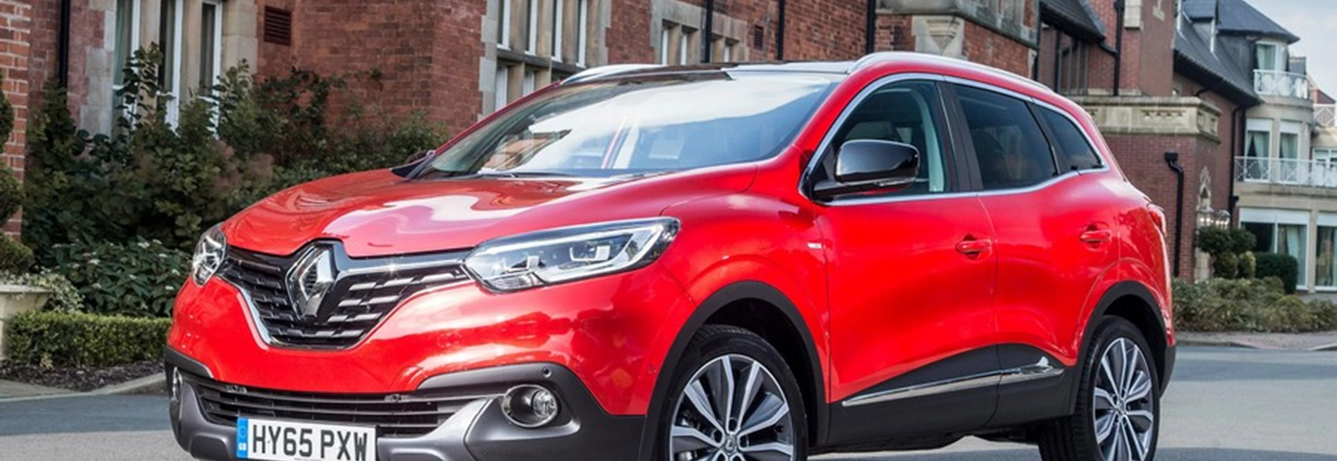 New range-topping trim and gearbox for Renault Kadjar